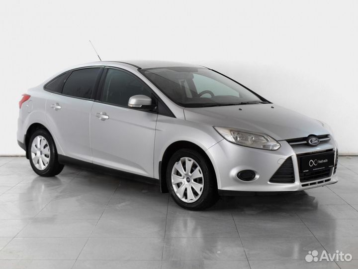 Ford focus 2014 хэтчбек. Ford focus 3 серый. Форд фокус 3 поколения седан. Ford focus 2014. Форд фокус 3 года выпуска.