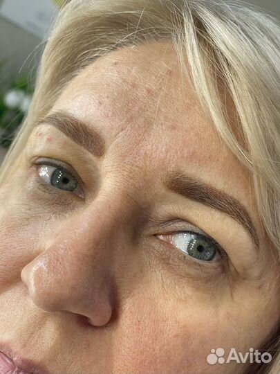 Перманентный макияж бровей