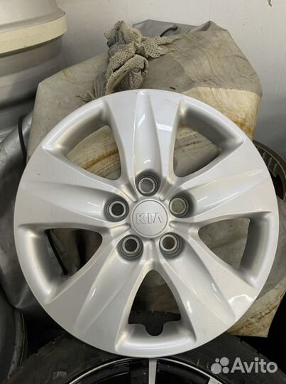 Оригинальные колпаки KIA R16