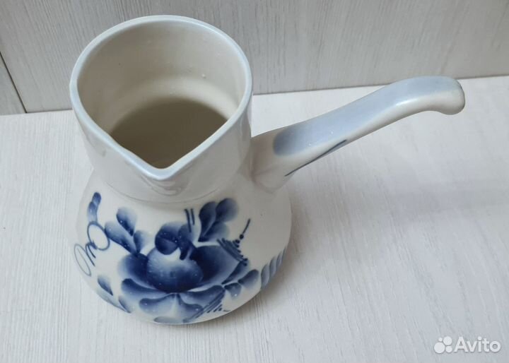 Молочник гжель