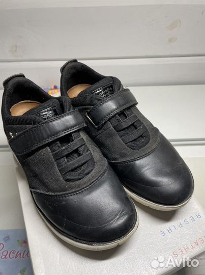 Кроссовки geox 32
