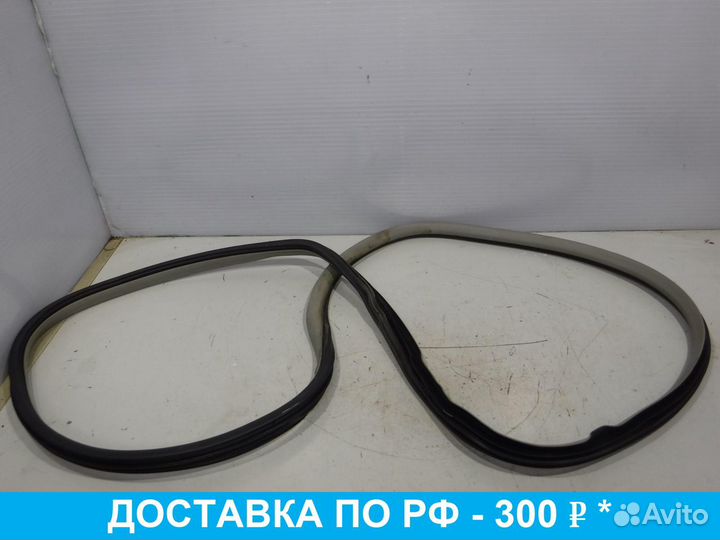 Уплотнитель проёма Cadillac SRX