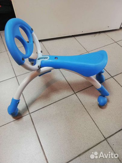 Беговел детский бу