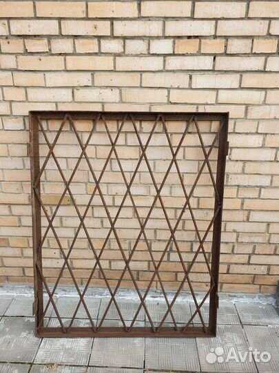 Решетки на окна с монтажными ушками (цена за две)