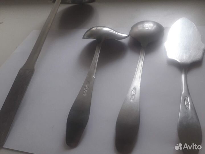 Столовые приборы