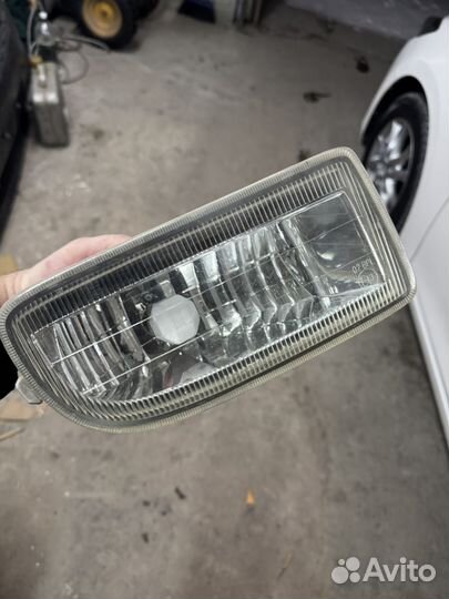 Туманка правая land cruiser 100
