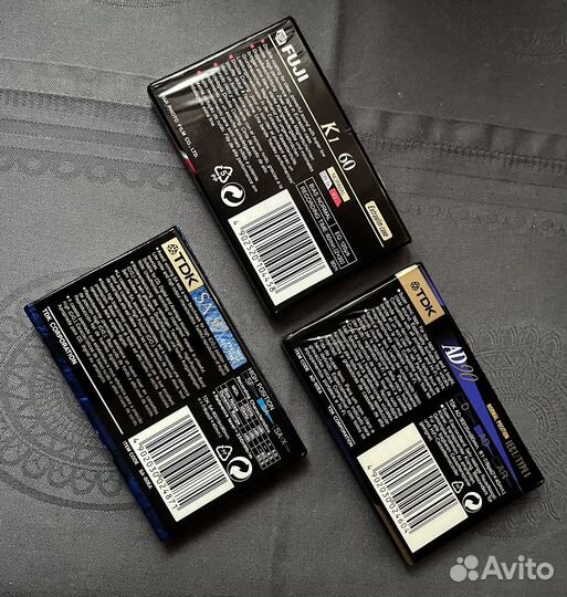 Аудиокассет запечатанные, 3 штуки. Япония