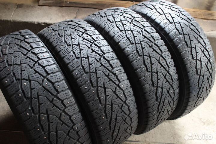 Nokian Tyres Hakkapeliitta C3 215/60 R17C 109R