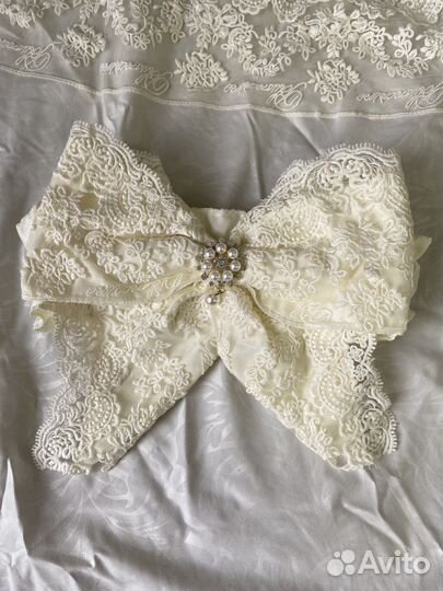 Уголок и бант на выписку