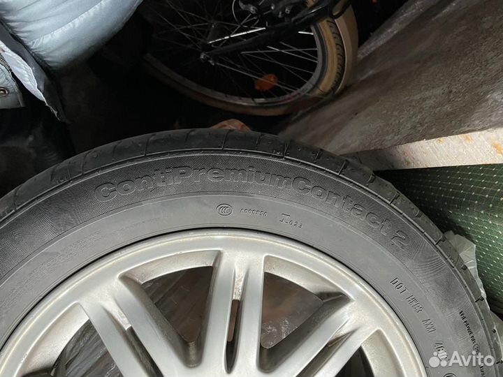 Continental ContiPremiumContact 2 215/55 R16 93H