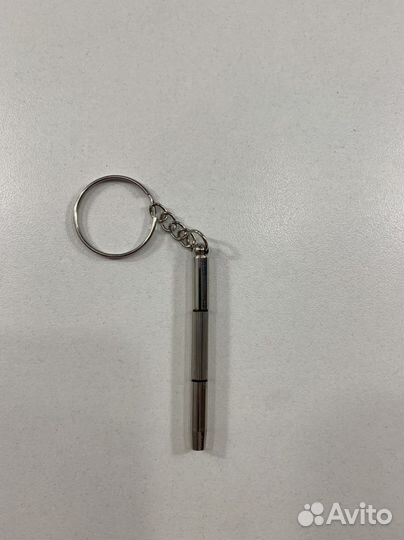 Брелок на ключи «отвертка для очков»