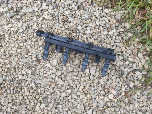 Топливная рампа Volkswagen Polo 1.4