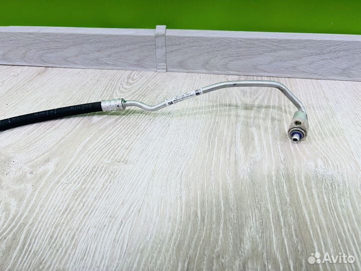 Патрубок Mercedes W213 A2138300801