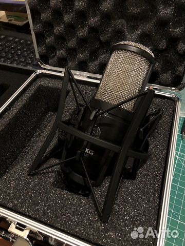 AKG P420