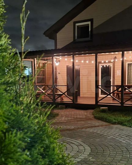 Коттедж 170 м² на участке 10 сот.