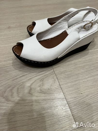 Босоножки женские 39 размер натуральная кожа