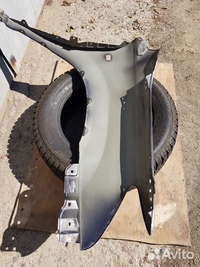 Левое крыло для Лексус RX 350 второе поколение