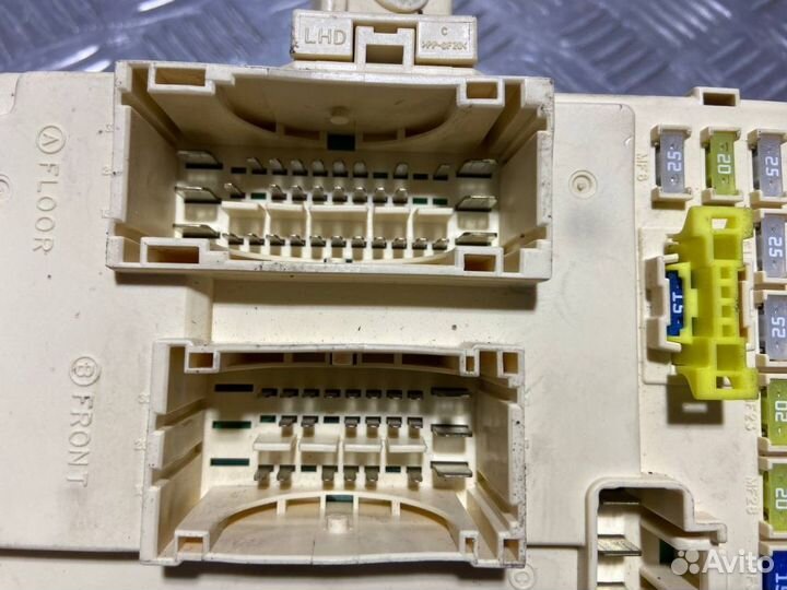 Блок предохранителей Hyundai Sonata 6 YF