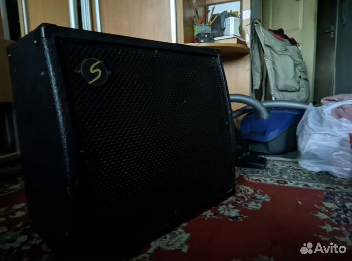 Greg bennett SGA120Комбо усилитель