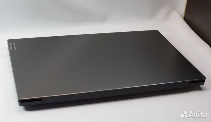 Новый быстрый ноутбук Lenovo/ Ryzen 3-5th SSD