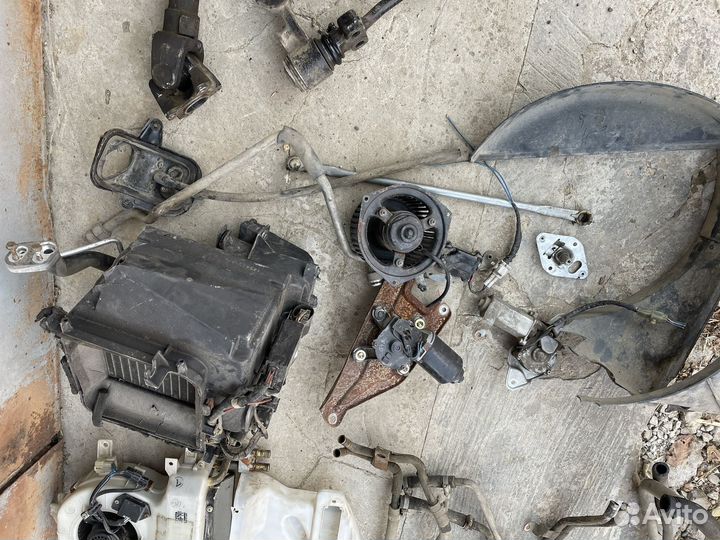 Тойота хайс 1997 в разбор на запчасти