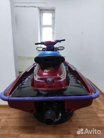 Продам гидроцикл BRP