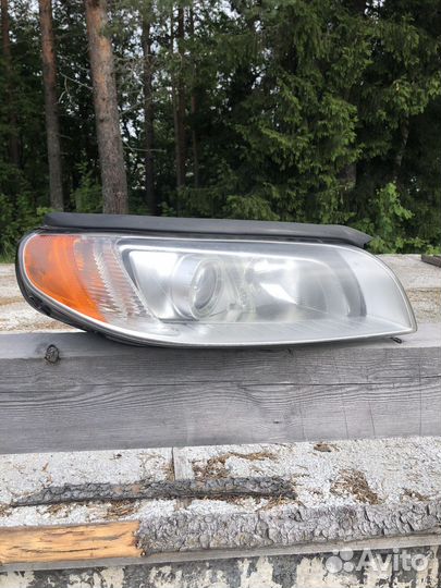 Фара Volvo