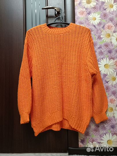 Свитер