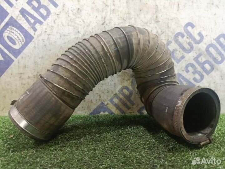 Патрубок интеркулера правый Mercedes-Benz Clk 230