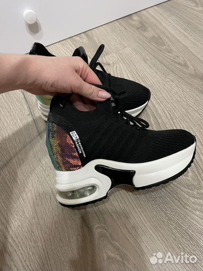 Кроссовки женские на высокой платформе