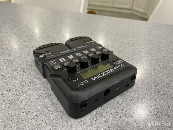 Гитарный процессор zoom G1 Four