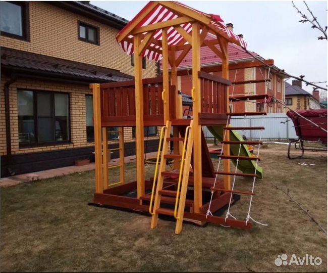 Детская площадка с установкой