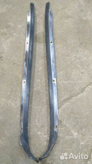 Молдинг лобового стекла Toyota Cresta GX93