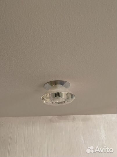 Точечные встраиваемые светильники