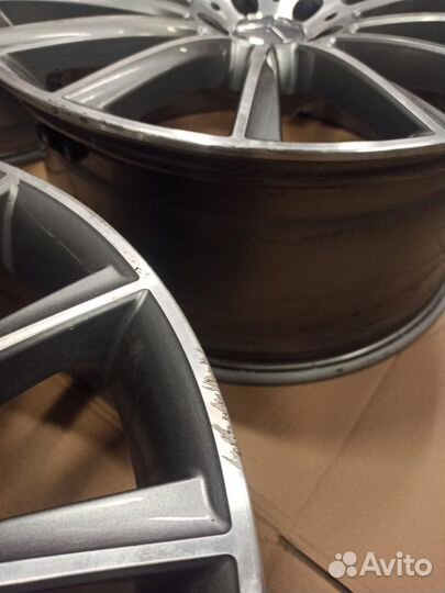 Оригинальные диски на mercedes amg r20