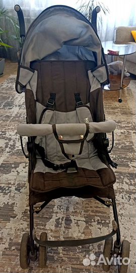 Прогулочная коляска трость