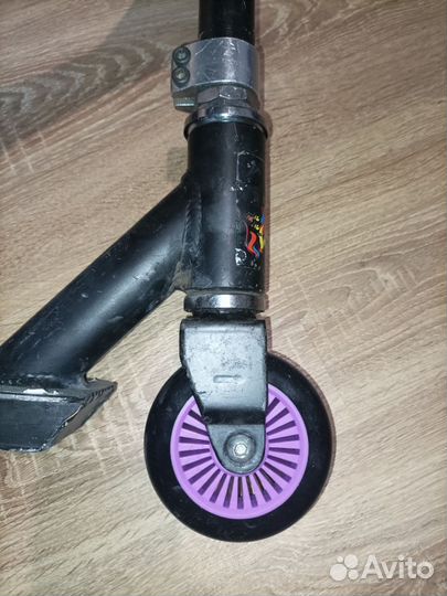 Трюковой самокат