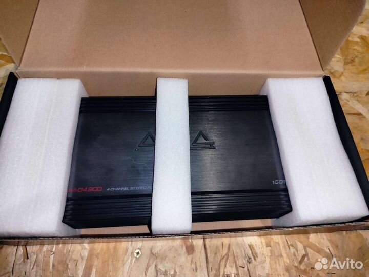 Усилитель 4х канальный aura venom 4.200