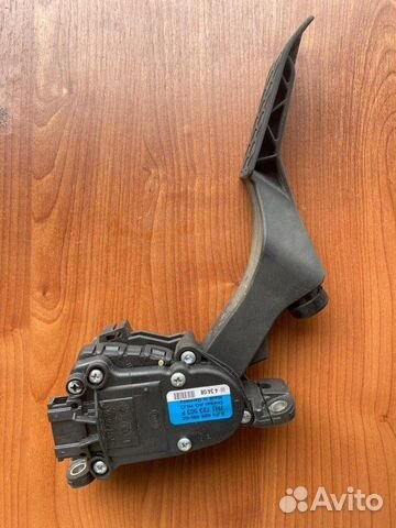 Педаль газа Vw Multivan T5 AXD 2008