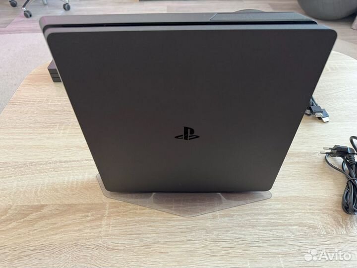 Комплект Sony PS4 Slim 1tb + PS VR (второй ревизии