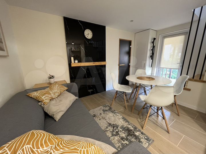 Дом 62 м² на участке 3 сот.