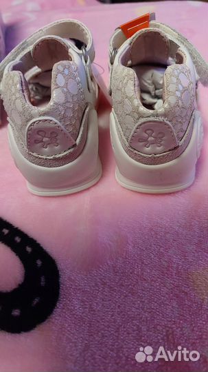 Сандалии biomecanics 19р.Новые