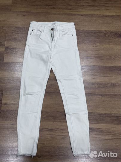 Джинсы stradivarius 34 skinny low