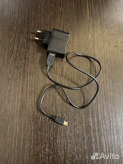 Зарядка с кабелем mini-usb