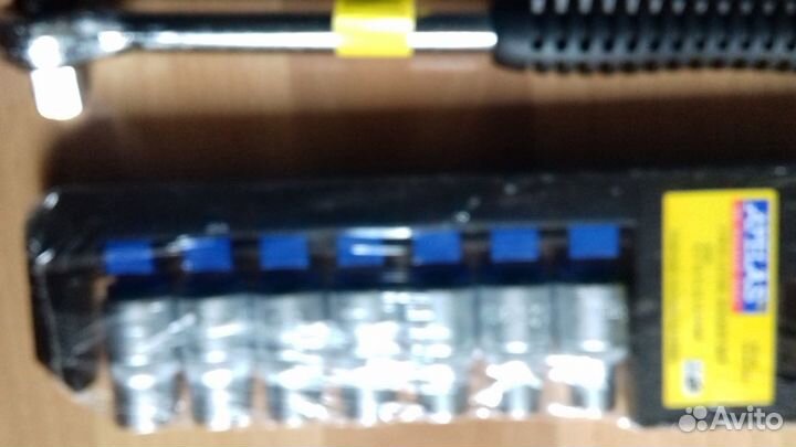 Набор торцевых головок с трещеточным ключем