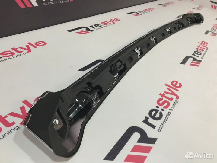 Молдинг капота Prado 150