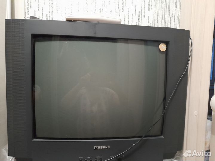 Телевизор на запчасти samsung