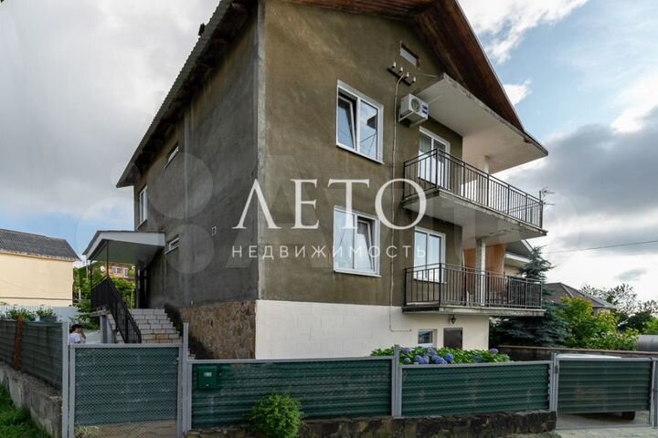 Дом 237 м² на участке 3,5 сот.