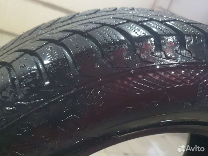 Gislaved Nord Frost 200 215/65 R16