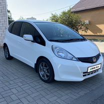 Honda Jazz 1.3 CVT, 2012, 225 080 км, с пробегом, цена 849 999 руб.